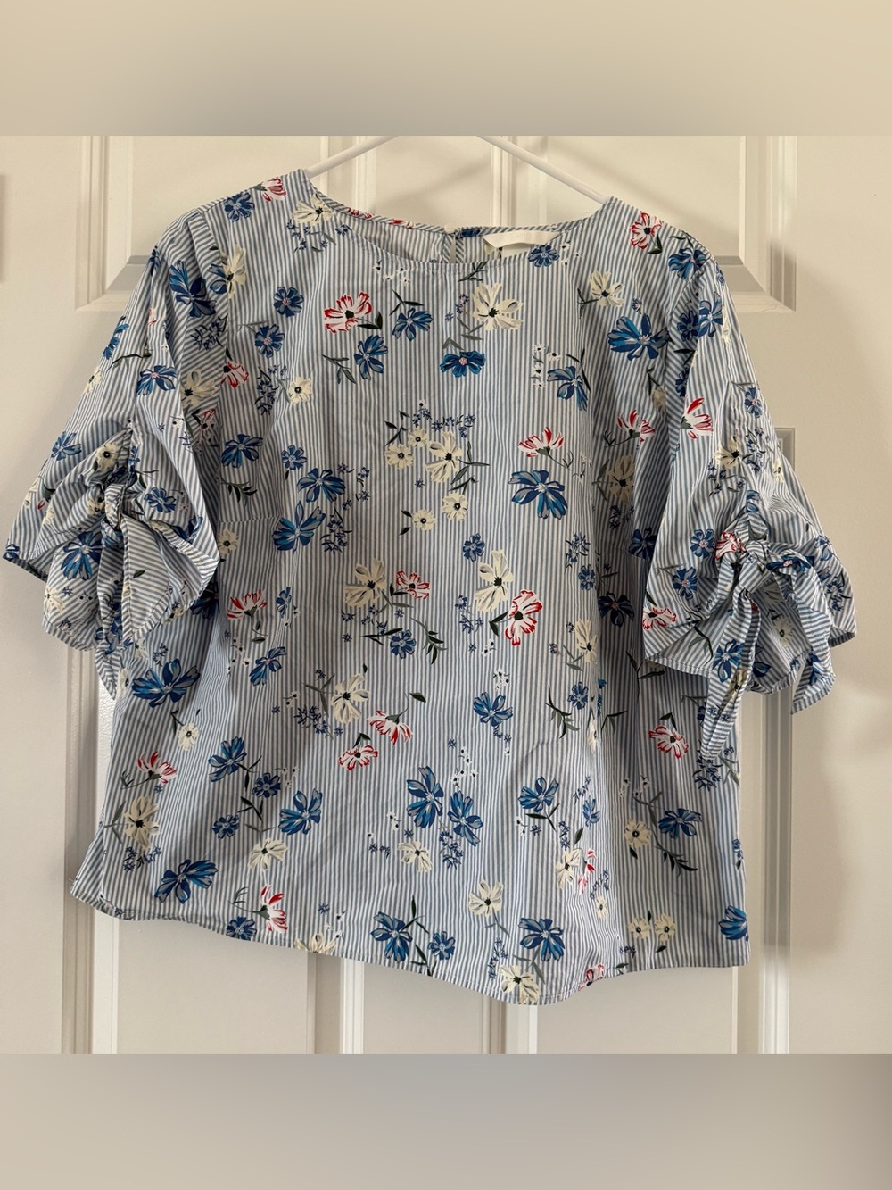 100% cotton H&M Blue Striped Floral Puff-Sleeve Blouse
